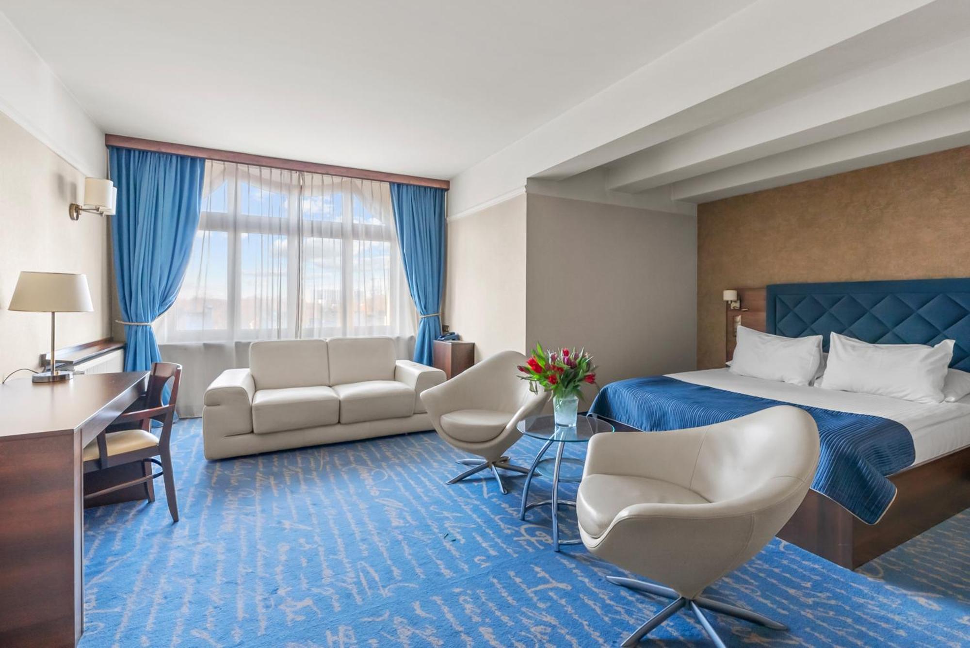 Hotel Diament Plaza Gliwice Ngoại thất bức ảnh