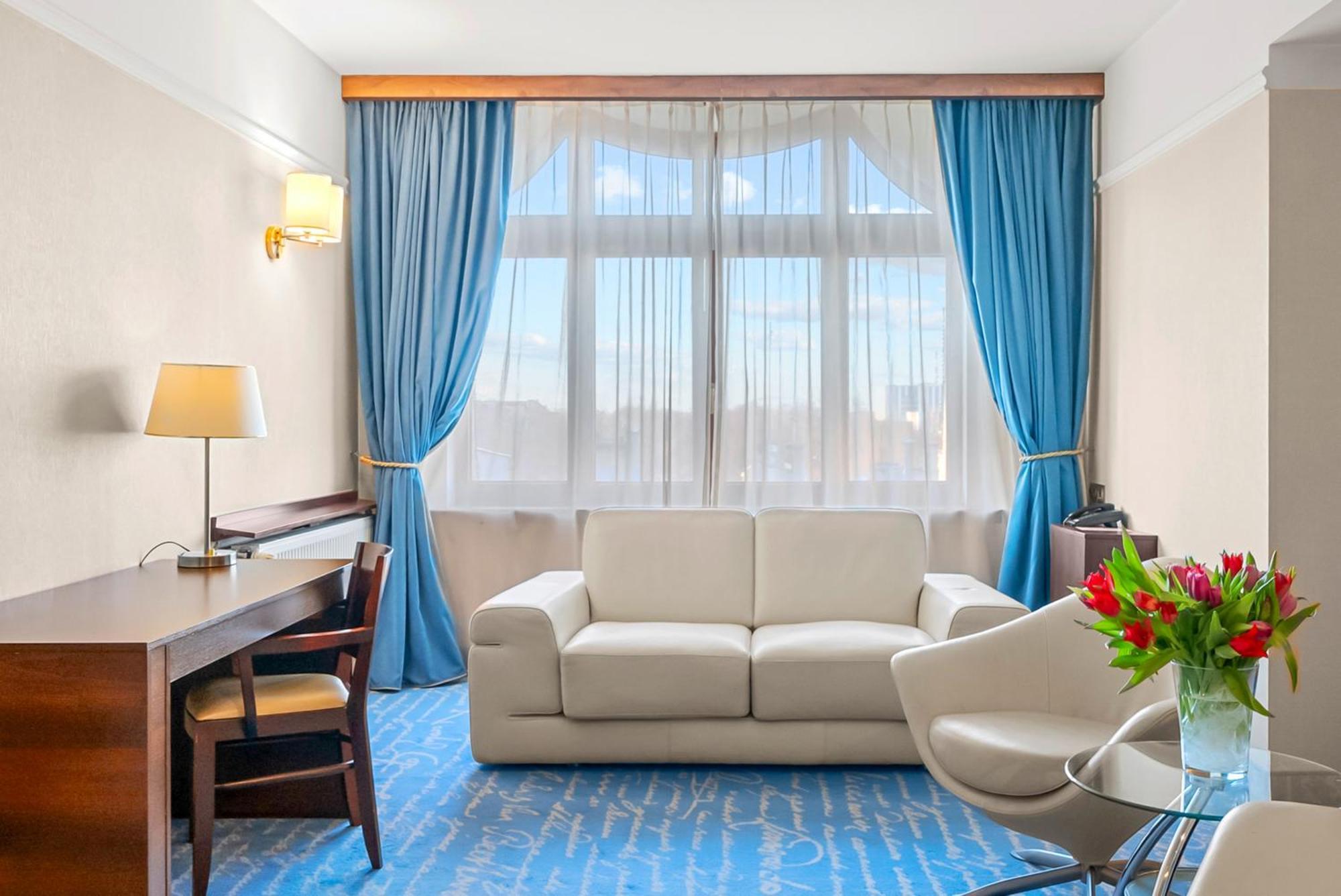 Hotel Diament Plaza Gliwice Ngoại thất bức ảnh