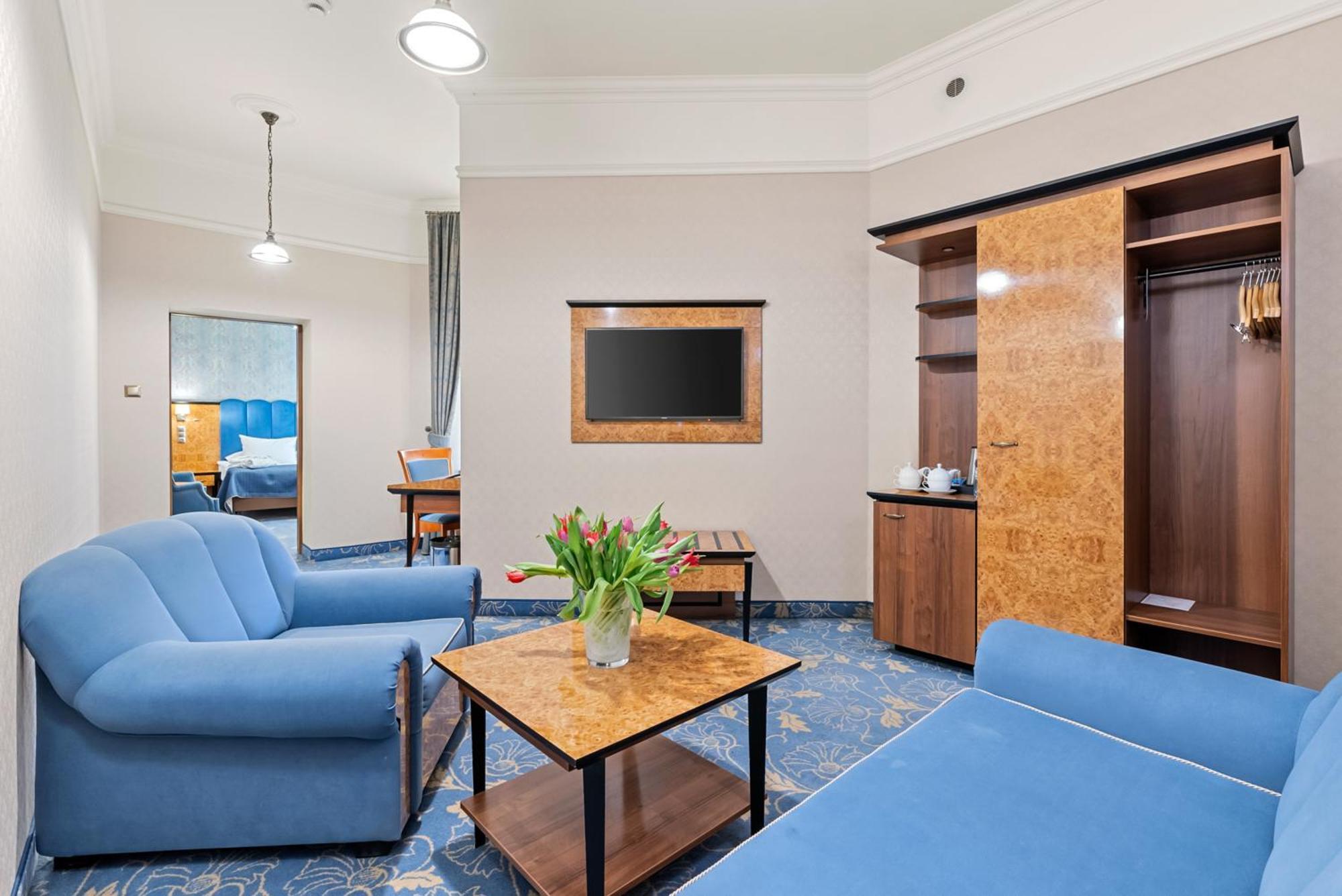 Hotel Diament Plaza Gliwice Ngoại thất bức ảnh