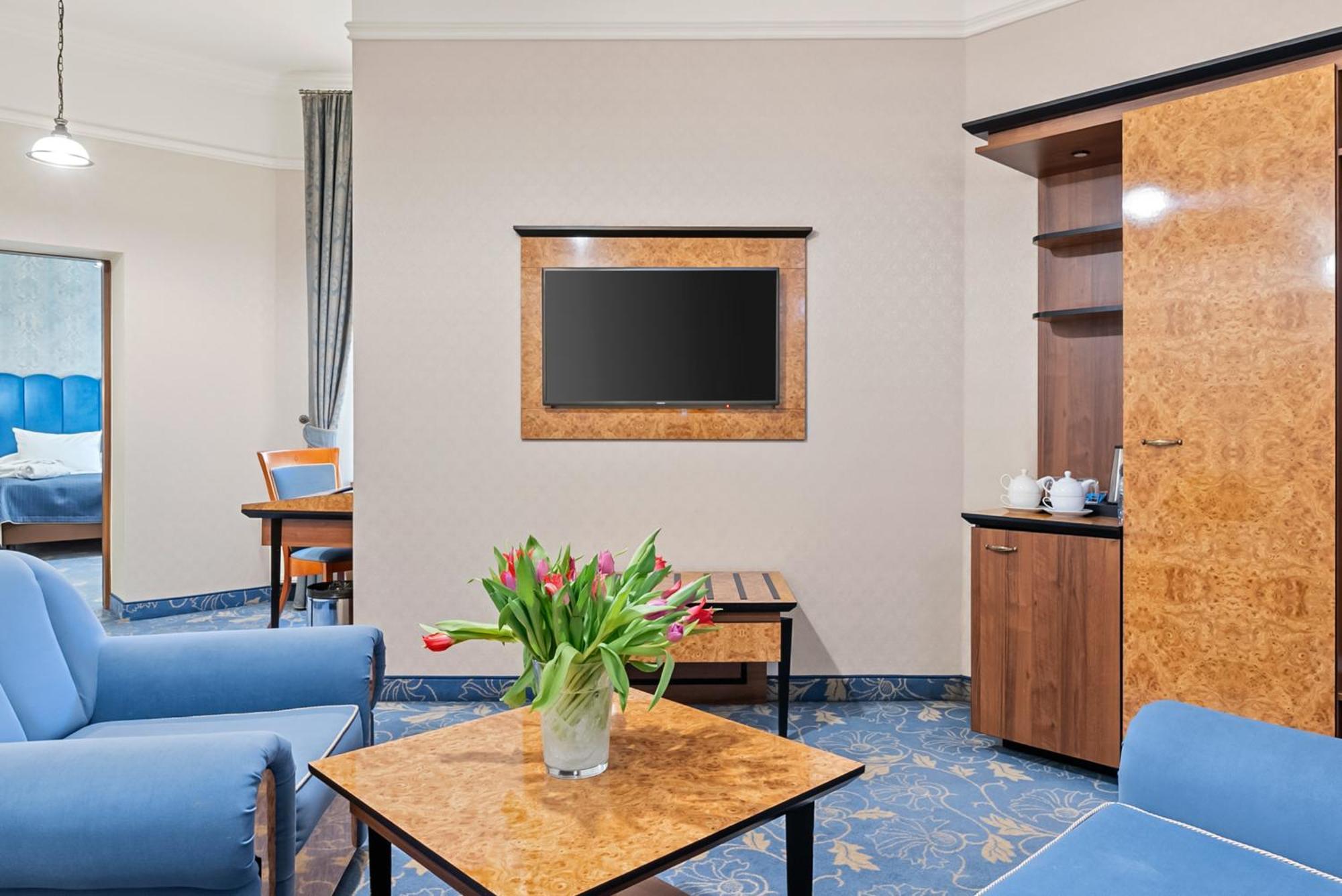 Hotel Diament Plaza Gliwice Ngoại thất bức ảnh