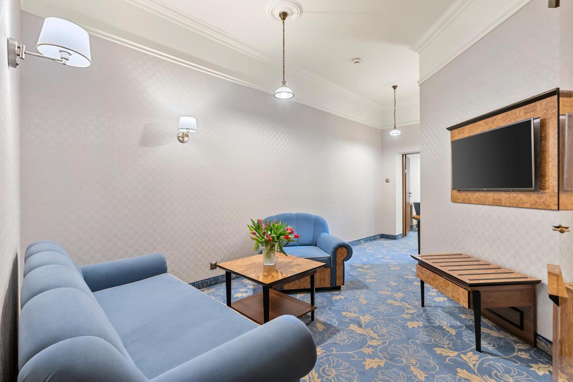 Hotel Diament Plaza Gliwice Ngoại thất bức ảnh