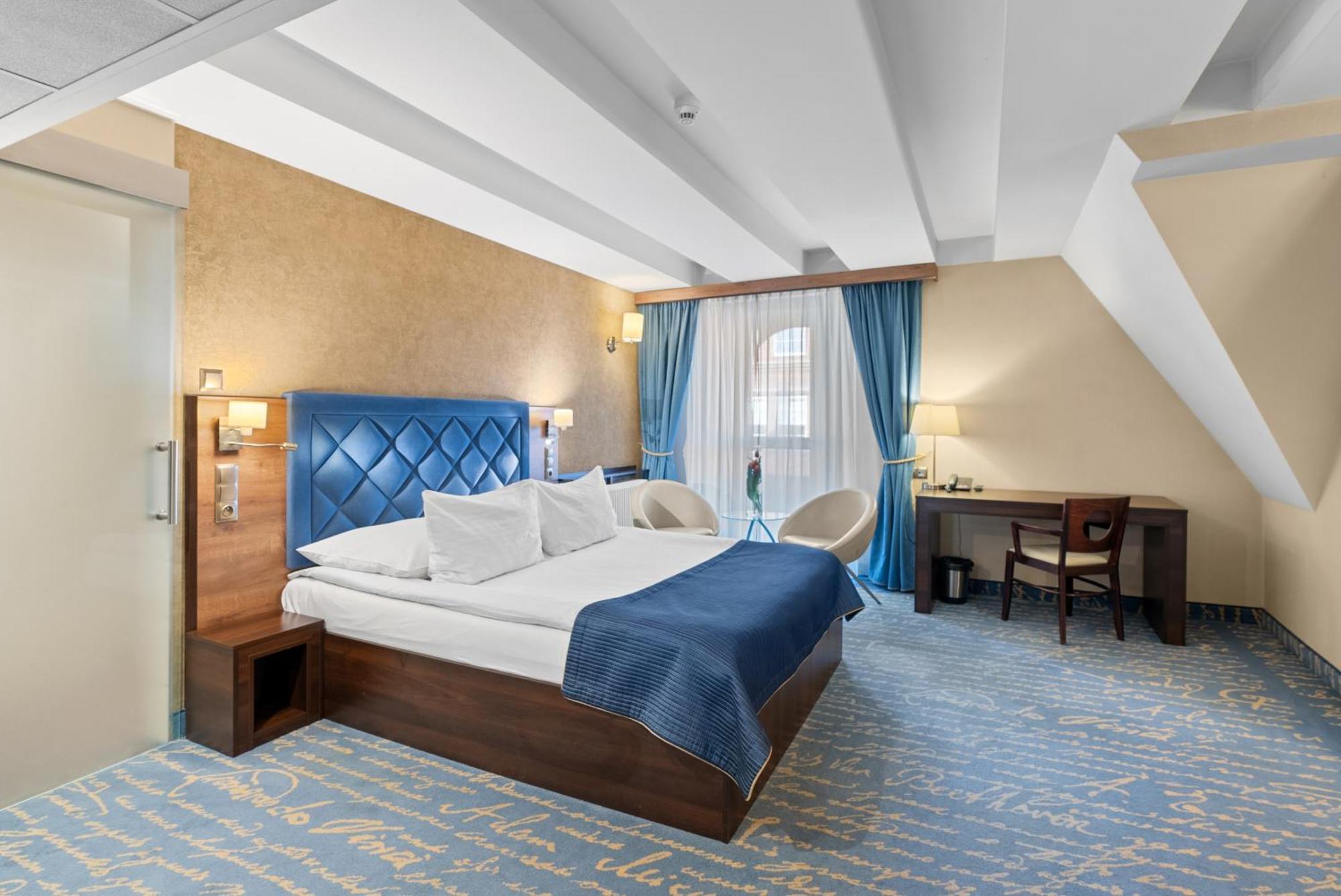 Hotel Diament Plaza Gliwice Ngoại thất bức ảnh
